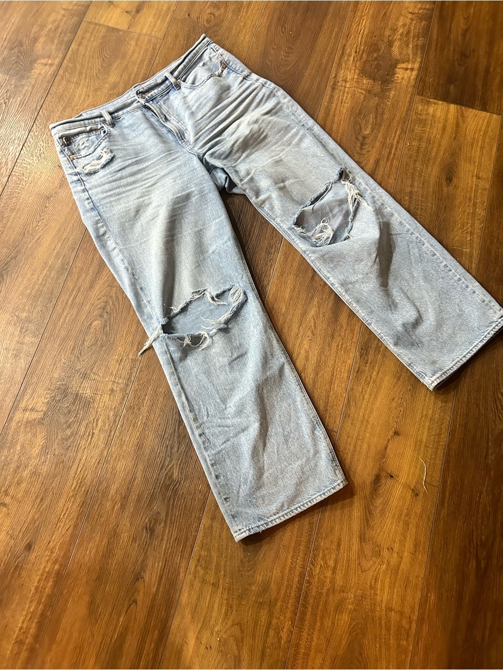 American Eagle Outfitters Light Blue High-Rise Distressed Jeans